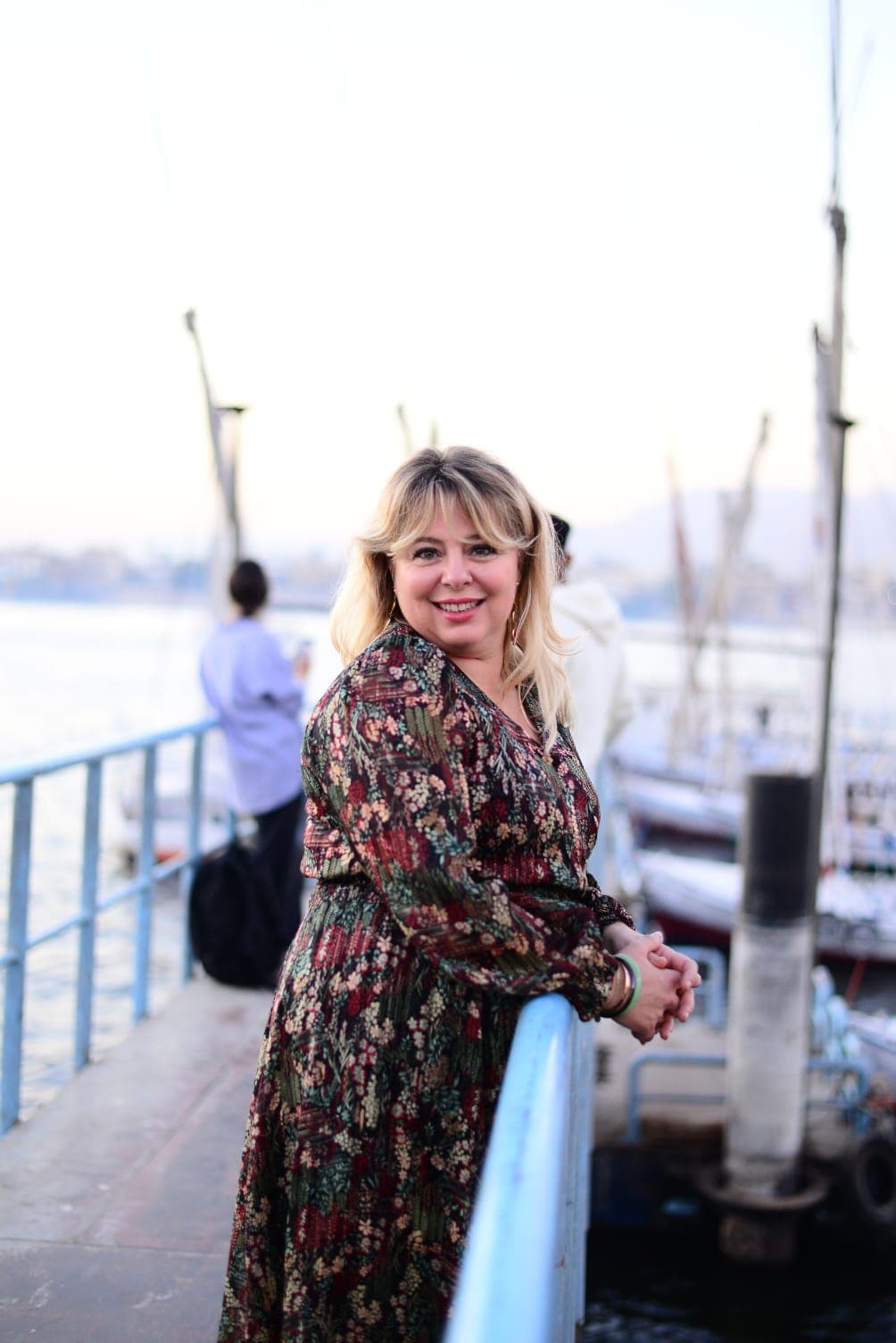 Sophie Godineau et Nasser sur le Nil, Louxor, Égypte